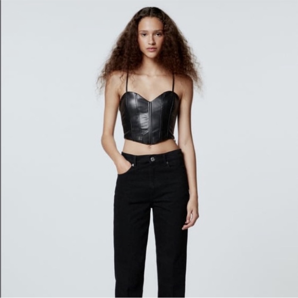 NWT size medium Zara faux leather corset style crop top